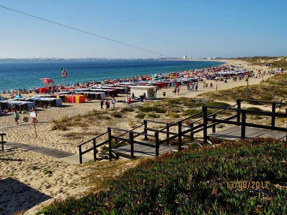 Estrela Do Mar - 100M Da Praia Peniche Exterior photo
